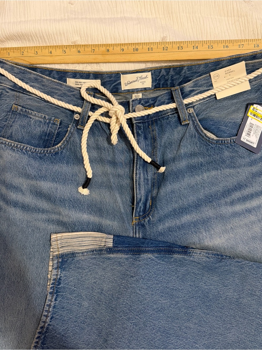 Womens Universal Thread Light Blue Relaxed Jeans with Rope Belt